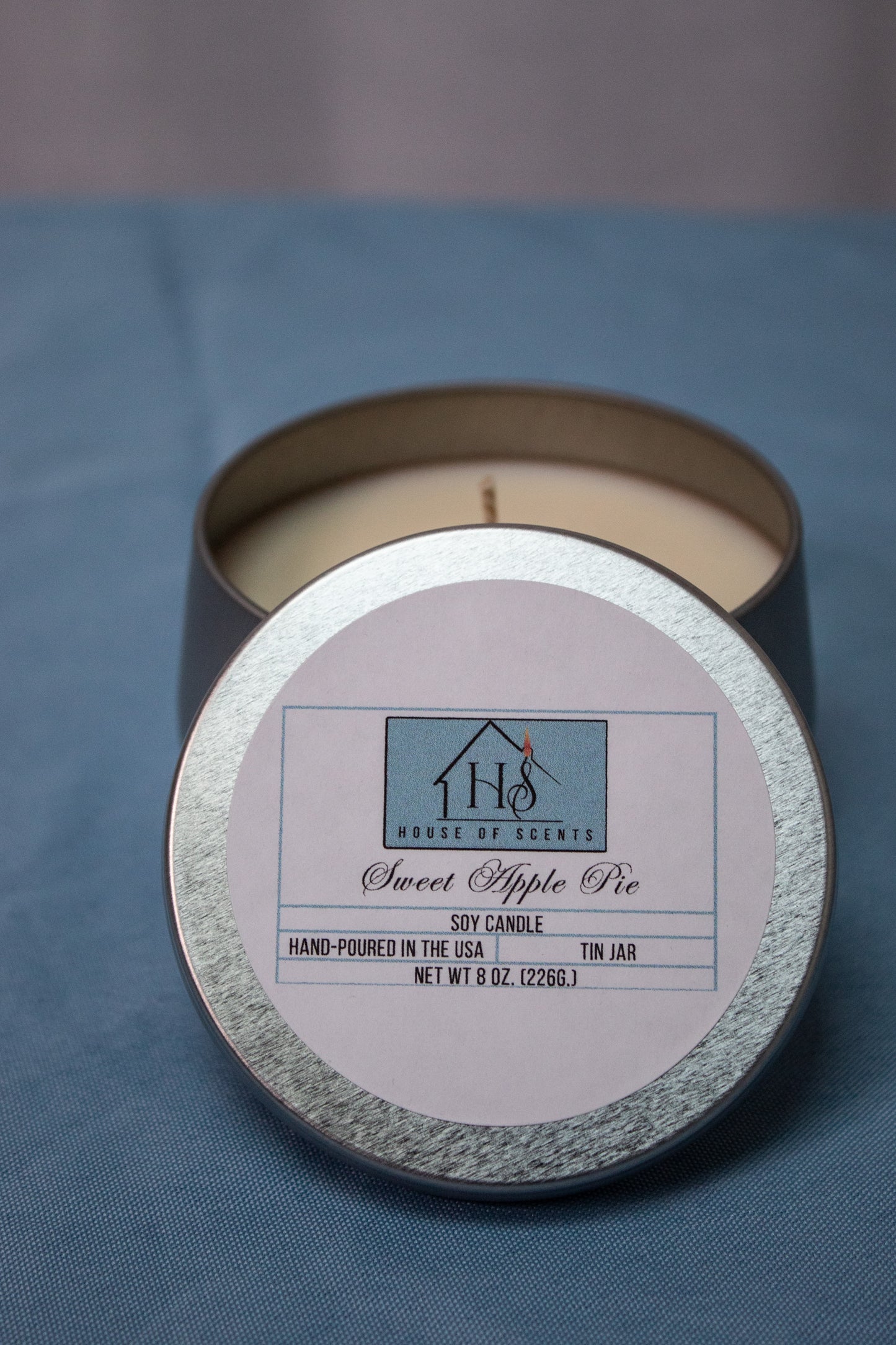 Sweet Apple Pie Signature Tin Candle